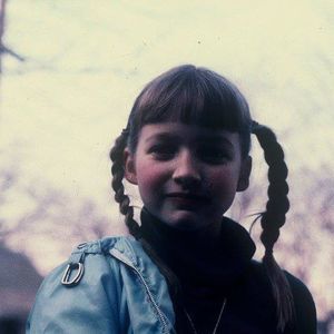 Meet your Posher, Elaine